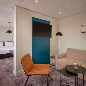 4* Otel Park Plaza